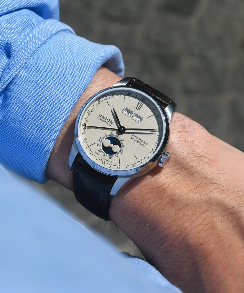 montre mécanique allemande Union Glashutte